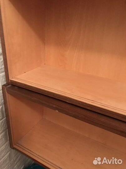 Полки книжн.со стеклом Чехословакия