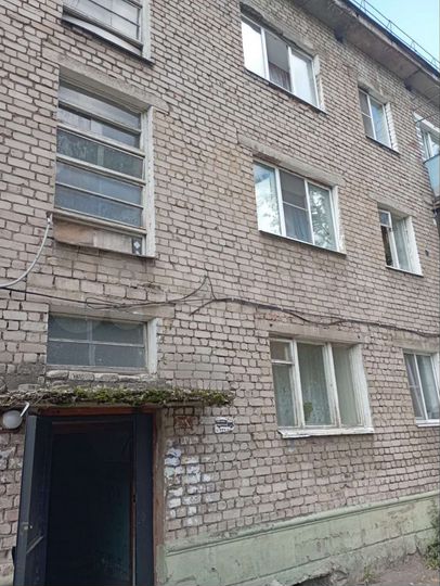 Комната 18 м² в 5-к., 1/3 эт.