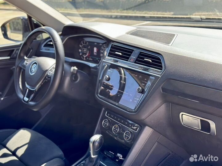 Volkswagen Tiguan 2.0 AMT, 2018, 145 000 км