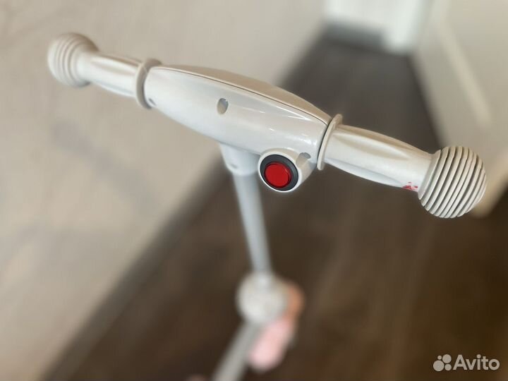 Самокат электрический детский Sonmax с пузырями