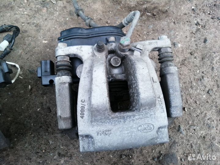 Суппорт тормозной задний Range Rover Sport 2 L494