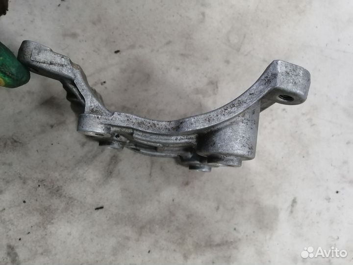 Кронштейн кондиционера для Suzuki Grand Vitara 2