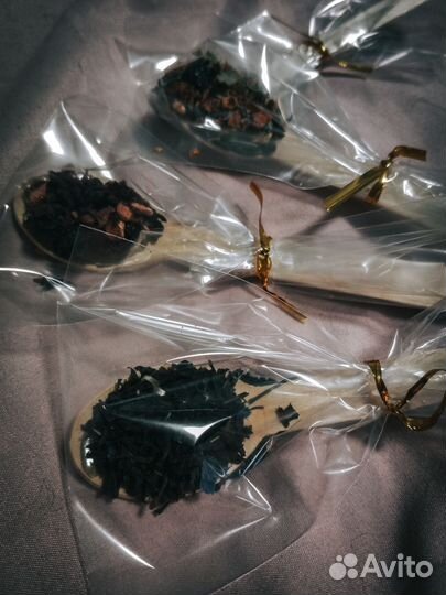 Чайная ложка с чаем