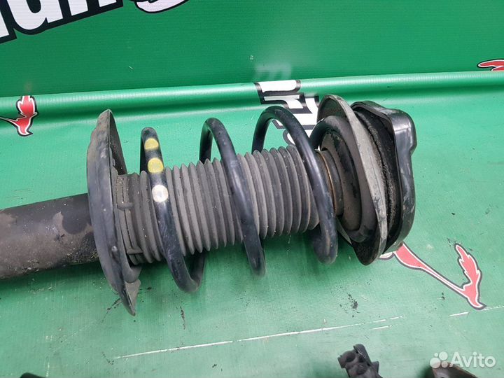 Амортизаторы передние Mercedes-Benz C C204