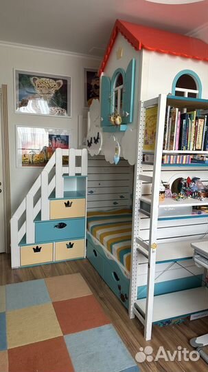 Двухъярусная кровать домик детская