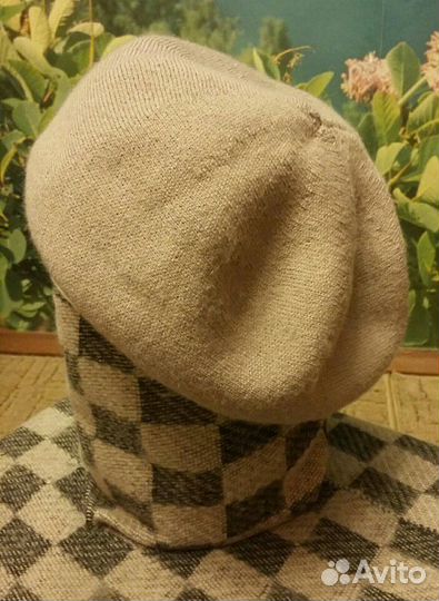 Новый шерстяной берет