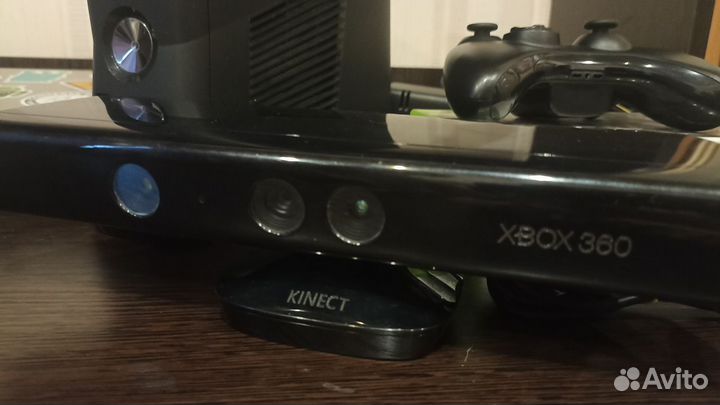 Xbox 360 S + Kinect