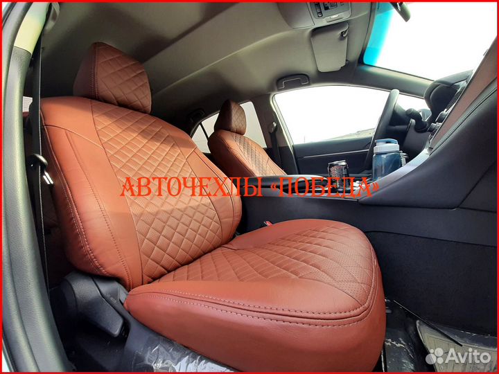 Чехлы Toyota Camry v70 из экокожи коричневые Ромб