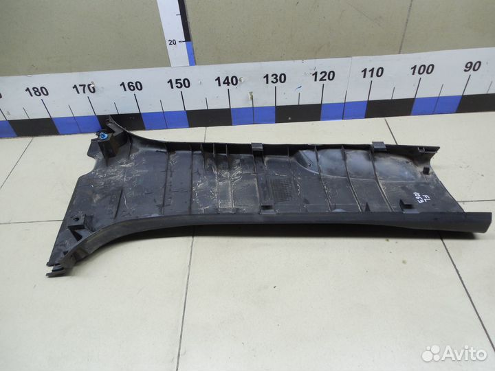 Обшивка стойки Auris (E15) 2006-2012