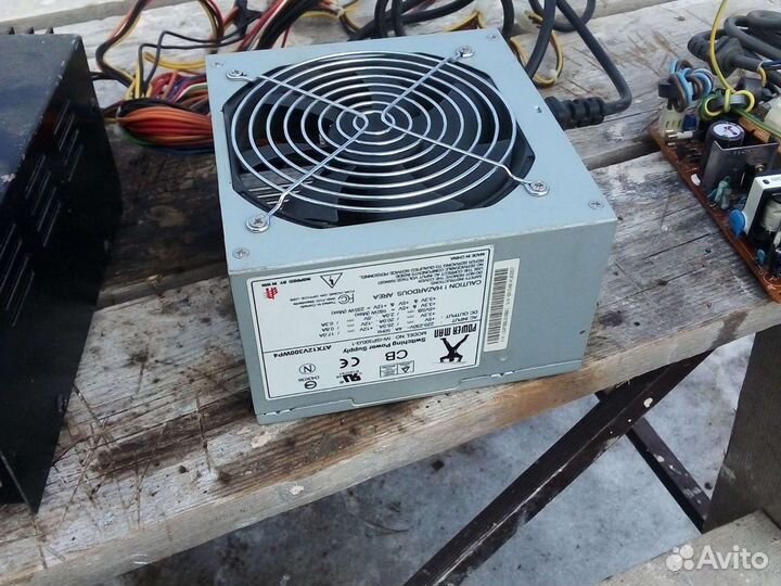 Источник электропитания Vanson RPS-1205, др