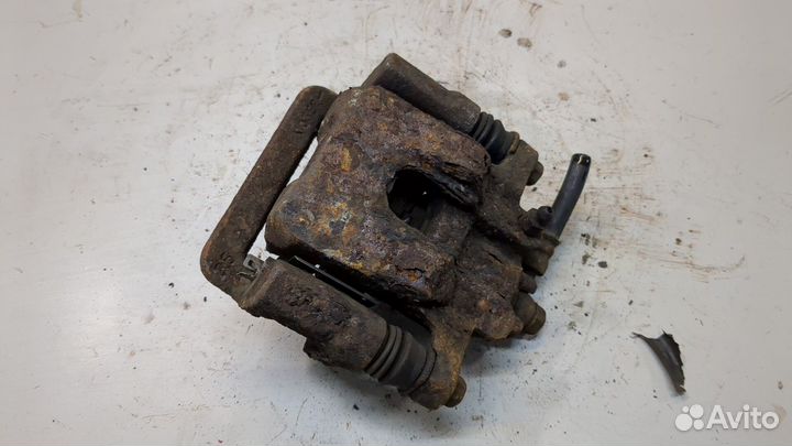 Суппорт левый задний Acura MDX