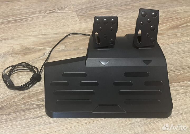 Игровой руль GC-W900 с педалями