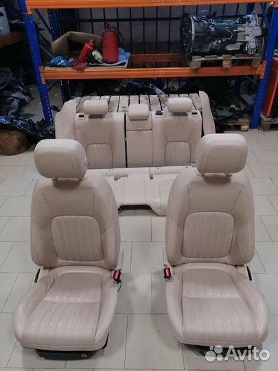 Салон Jaguar F-Pace X761 светлый