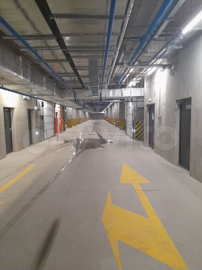 Машиноместо, 13 м²