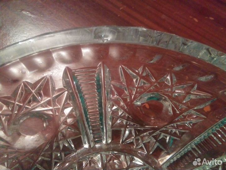 Хрустальная ваза