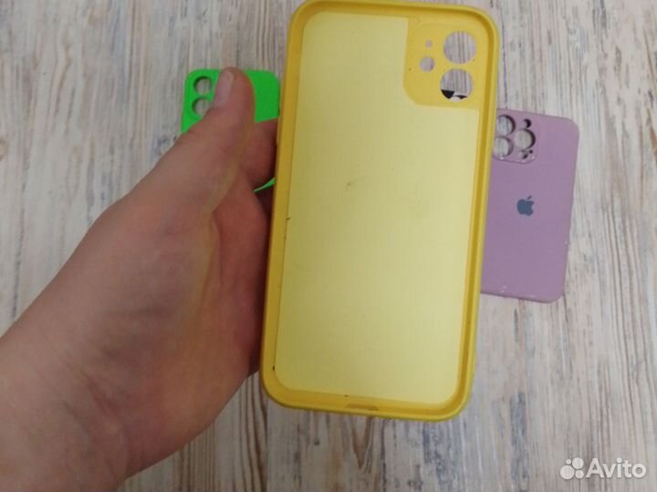 Чихлы от айфонов