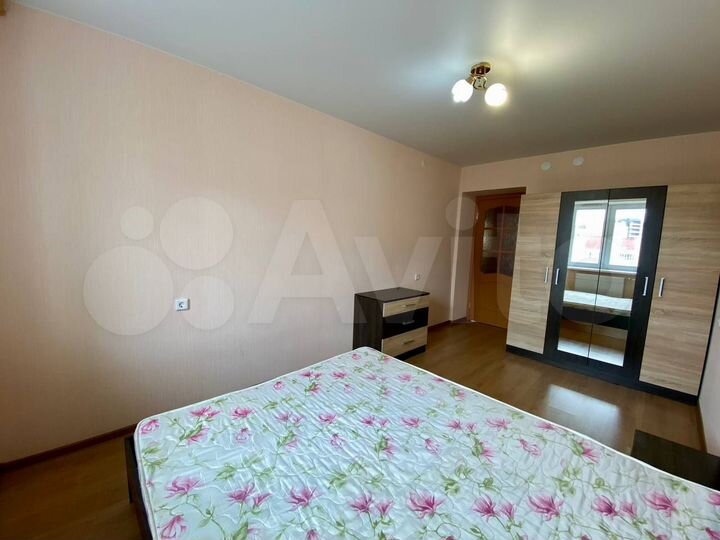 2-к. квартира, 64 м², 10/19 эт.