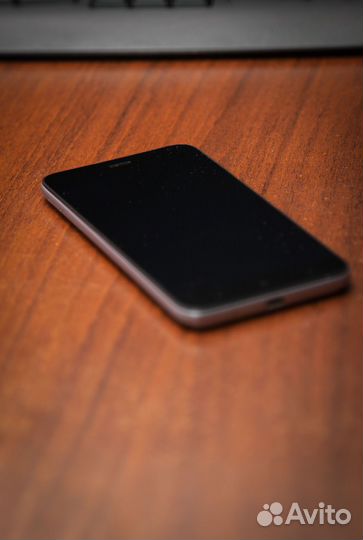 Продам смартфон Xiaomi Redmi 5A