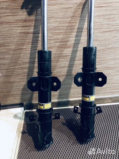 Амортизатор передний Vito, V-klass, W447