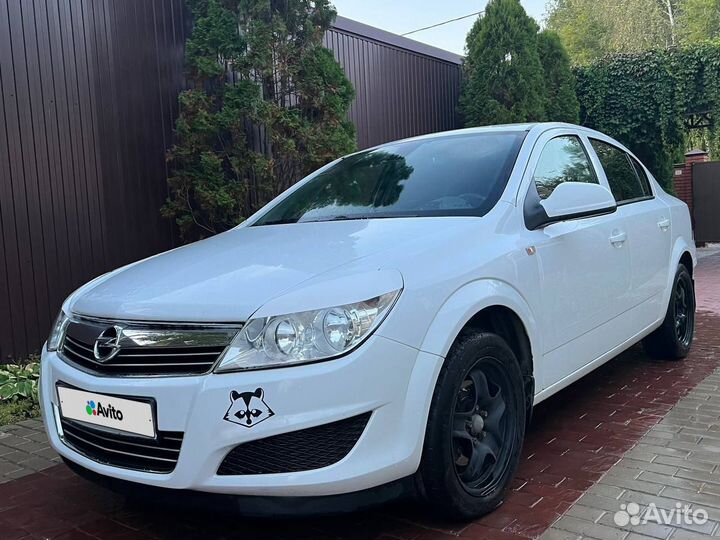 Opel Astra 1.6 МТ, 2012, 131 580 км
