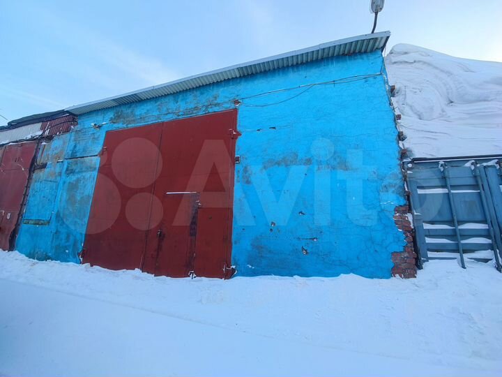 Гараж, > 30 м²