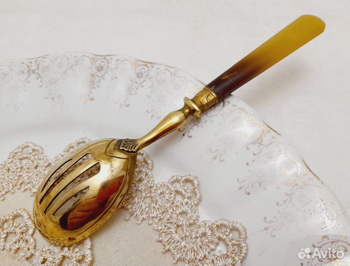 Сервировочная ложка. Пластик+латунь.Франция