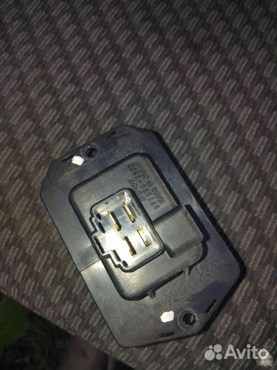 Резистор отопителя Honda Civic VII Coupe 1.7i ES