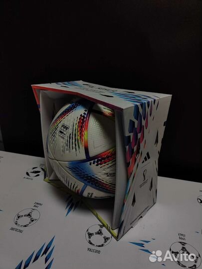 Футбольный мяч adidas al rihla pro