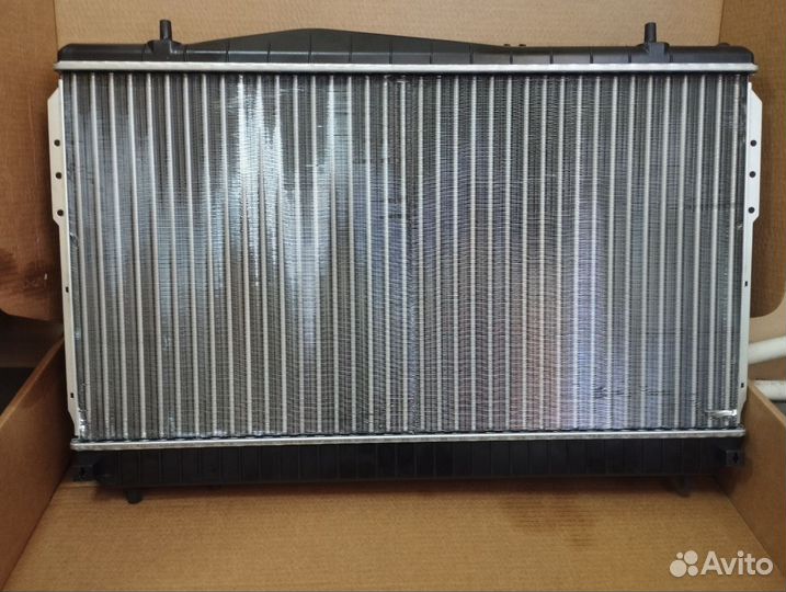 Радиатор охлаждения Chevrolet Lacetti Шевроле Лаче
