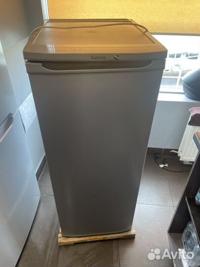 Холодильник Бирюса