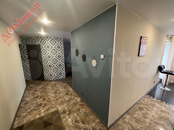 2-к. квартира, 67 м², 10/10 эт.