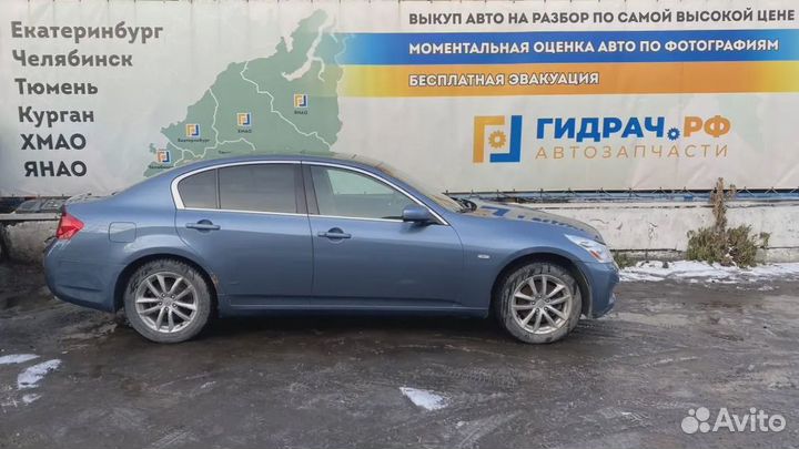 Обшивка багажника правая Infiniti G35 (V36) 84950