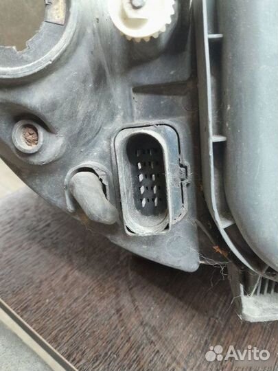 Фара передняя левая Mercedes Vito W639 2003