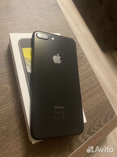 iPhone 8 Plus, 64 ГБ