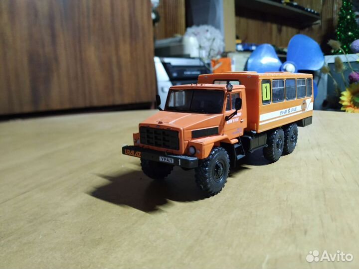 Модель 1:43 Урал