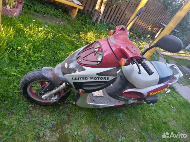 Продаю скутер