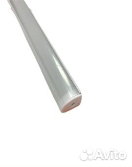 Угловой алюминиевый профиль с экраном 2 метра