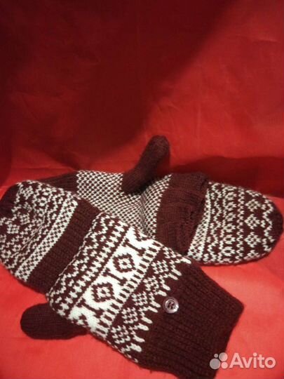 Шарф и рукавички-митенки тёплые с красивым узором