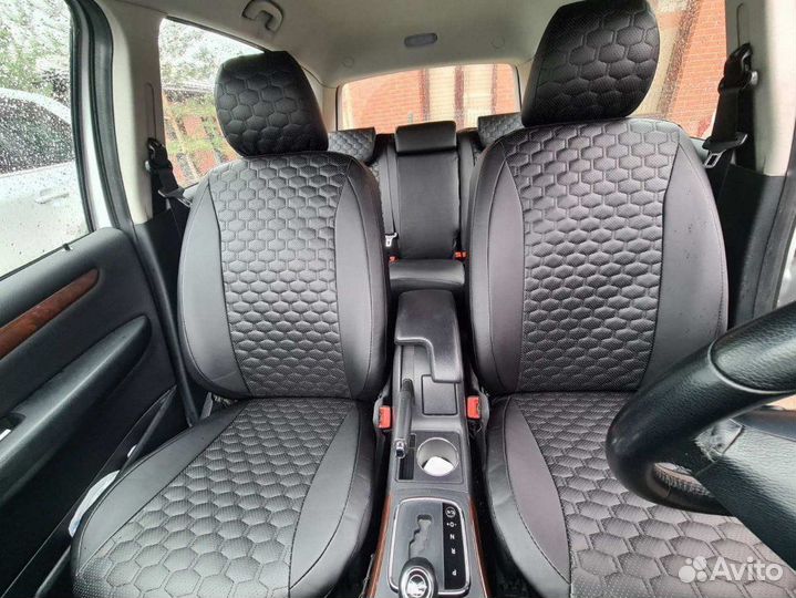 Чехлы Автолидер Toyota Yaris 2 с 2005-2012г