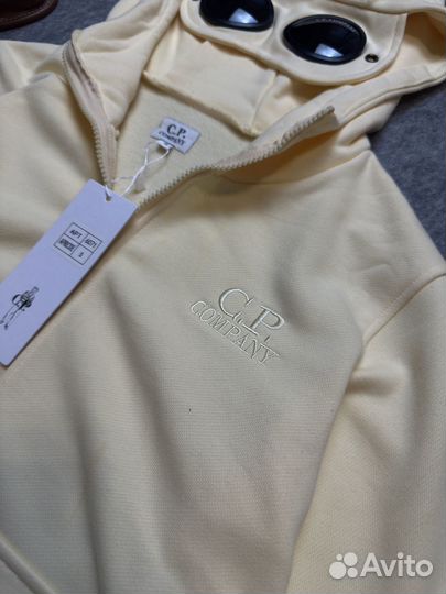 Кофта CP company на молнии