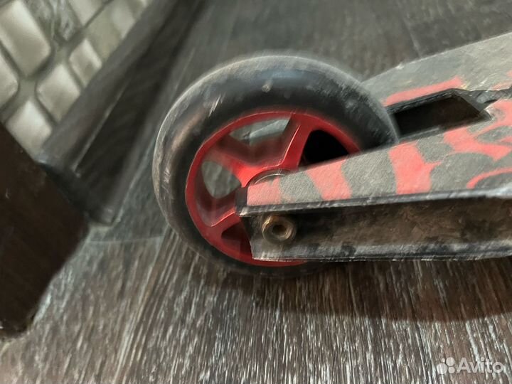 Трюковой самокат