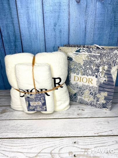 Набор из двух полотенец Dior