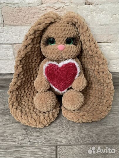 Заяц плюшевый