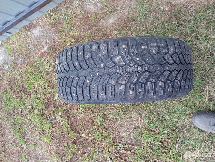 Bridgestone Blizzak Ice 215/50 R17