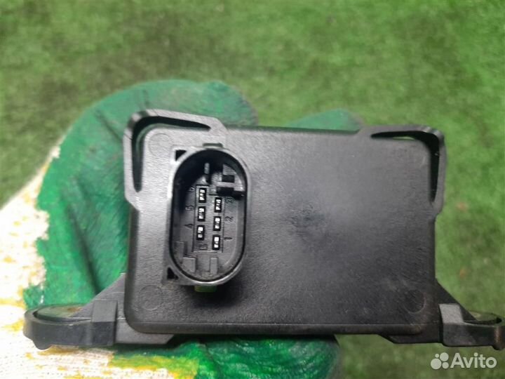 Датчик ускорения Mitsubishi Grandis 2008