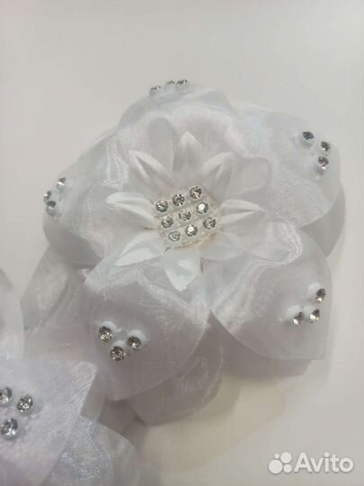 Банты белые для девочек на выпускной