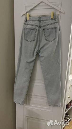 Джинсы женские