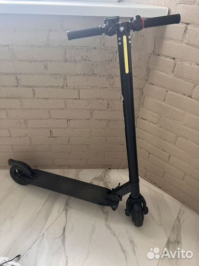 Электросамокат iconbit