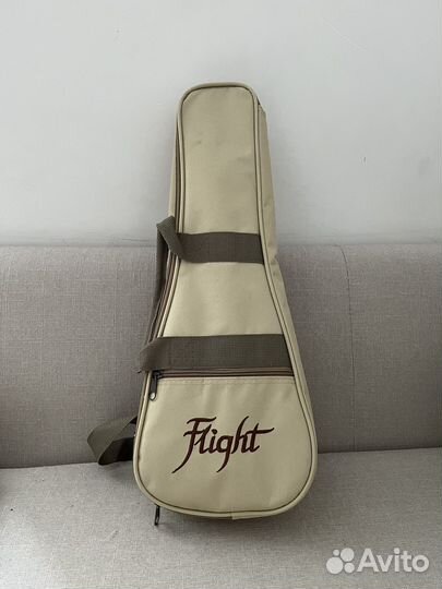 Укулеле Flight (NUS310 Blackbird) в чехле