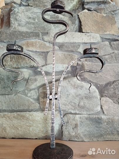 Канделябр на три свечи художественная ковка